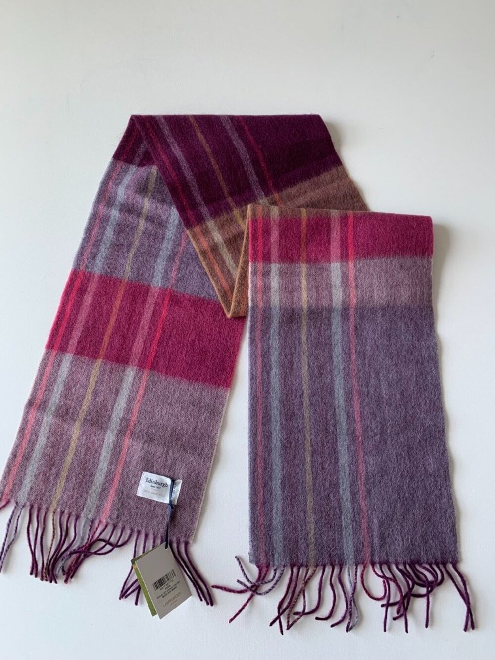 Edinburgh 100% Lambswool Tartan Scarf Wineberry NWT Christmas Gift